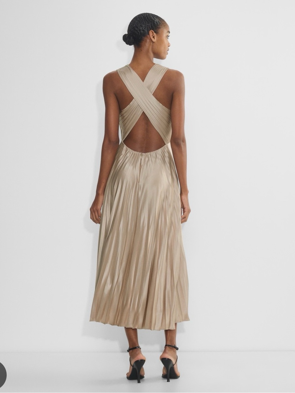 Aritzia Rio Satin dress - Picture 5 of 5